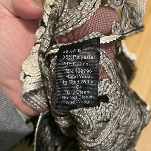 Pretty Angel Silk Blend Sheer Embroidered Tunic | M - Picture 7 of 7